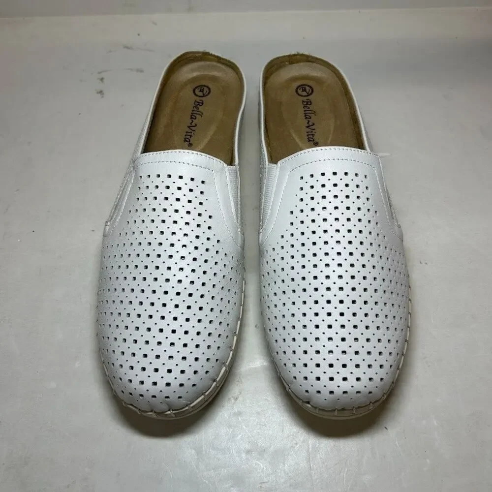 Bella Vita Womens 11 WW White Leather Refresh Slip On Flats NIB RH7